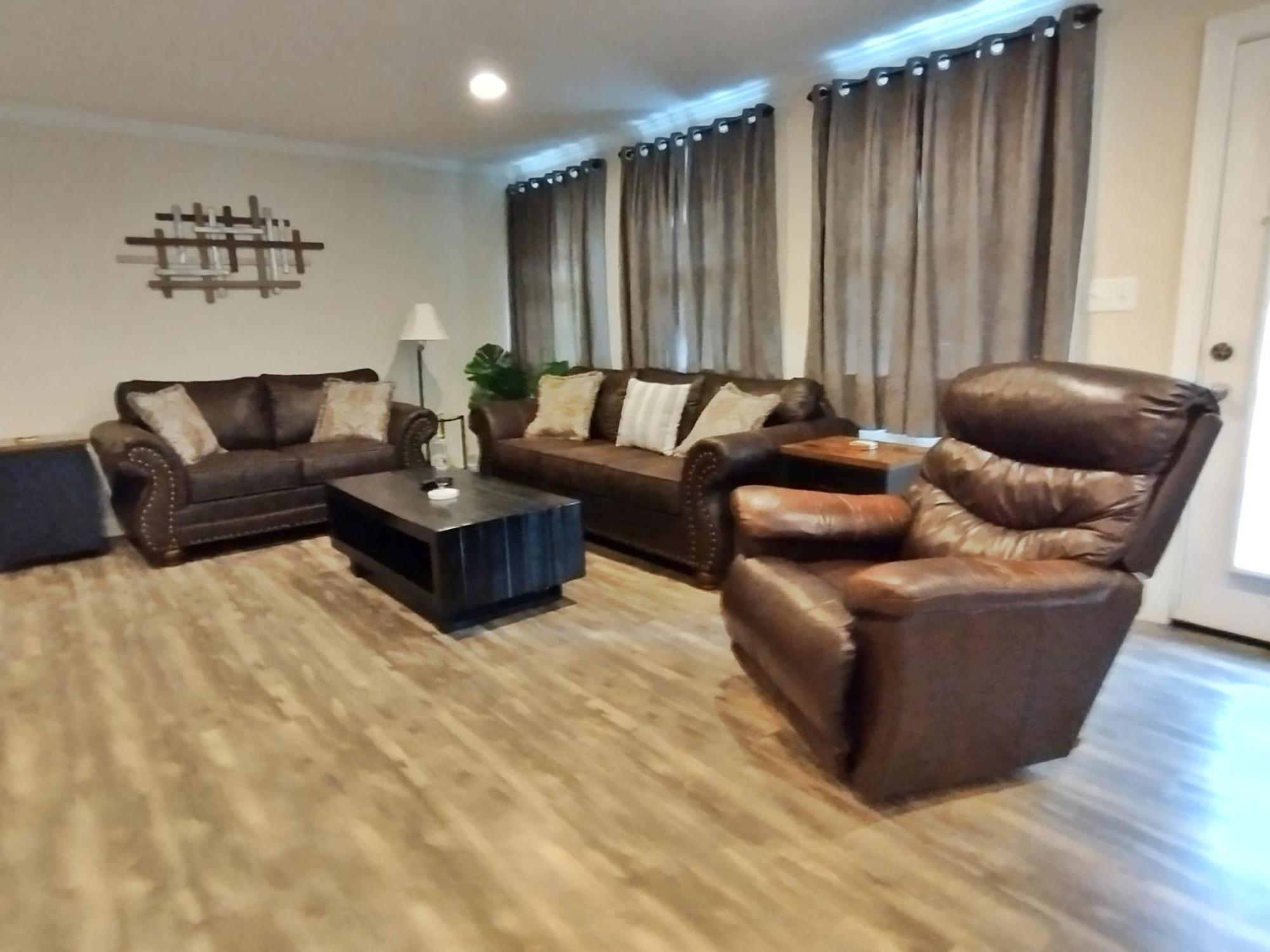Backwoods Family Getaway! 3 Bedroom House! Yanceyville Exterior photo